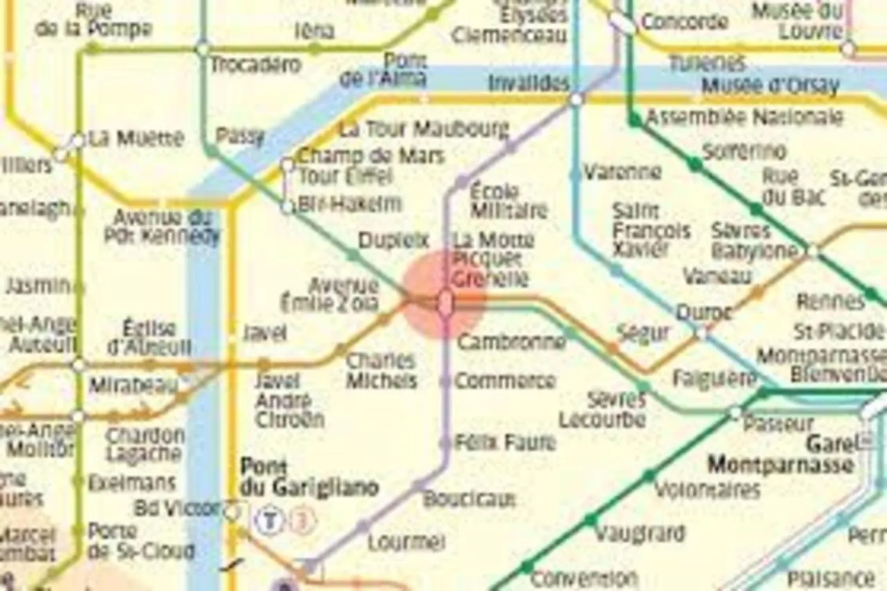 Paris Grenelle Suite Champs De Mars France